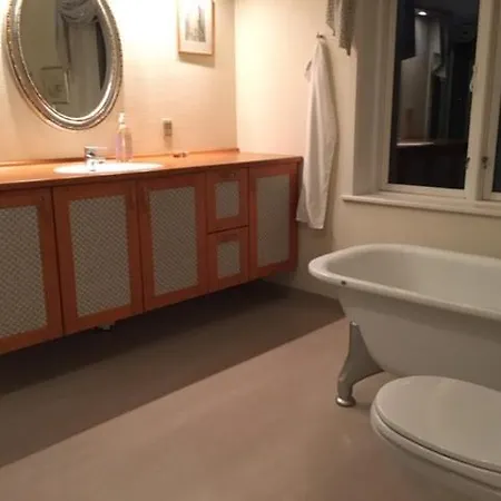 Frydenlundsvej, Ronne, Bornholm *