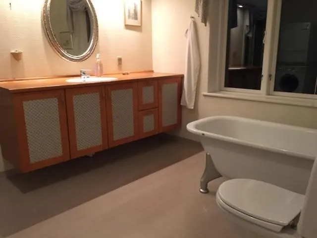 Frydenlundsvej, Ronne, Bornholm *