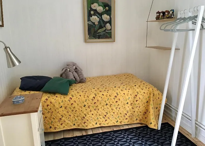 Frydenlundsvej, Ronne, Bornholm * רונה